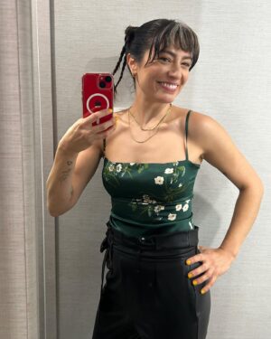Melissa Villaseñor Instagram - This look rocks and happened with the help from @susielynnmakeup @belengomezhair 
You’ll see it on a game show very soon! 🛞of🥠