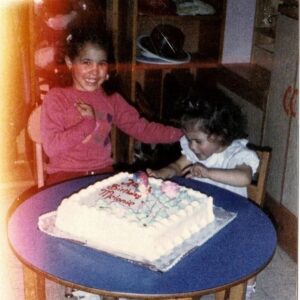 Melonie Díaz Instagram - Happy national sister day! @citalicious_blog 👯♀️