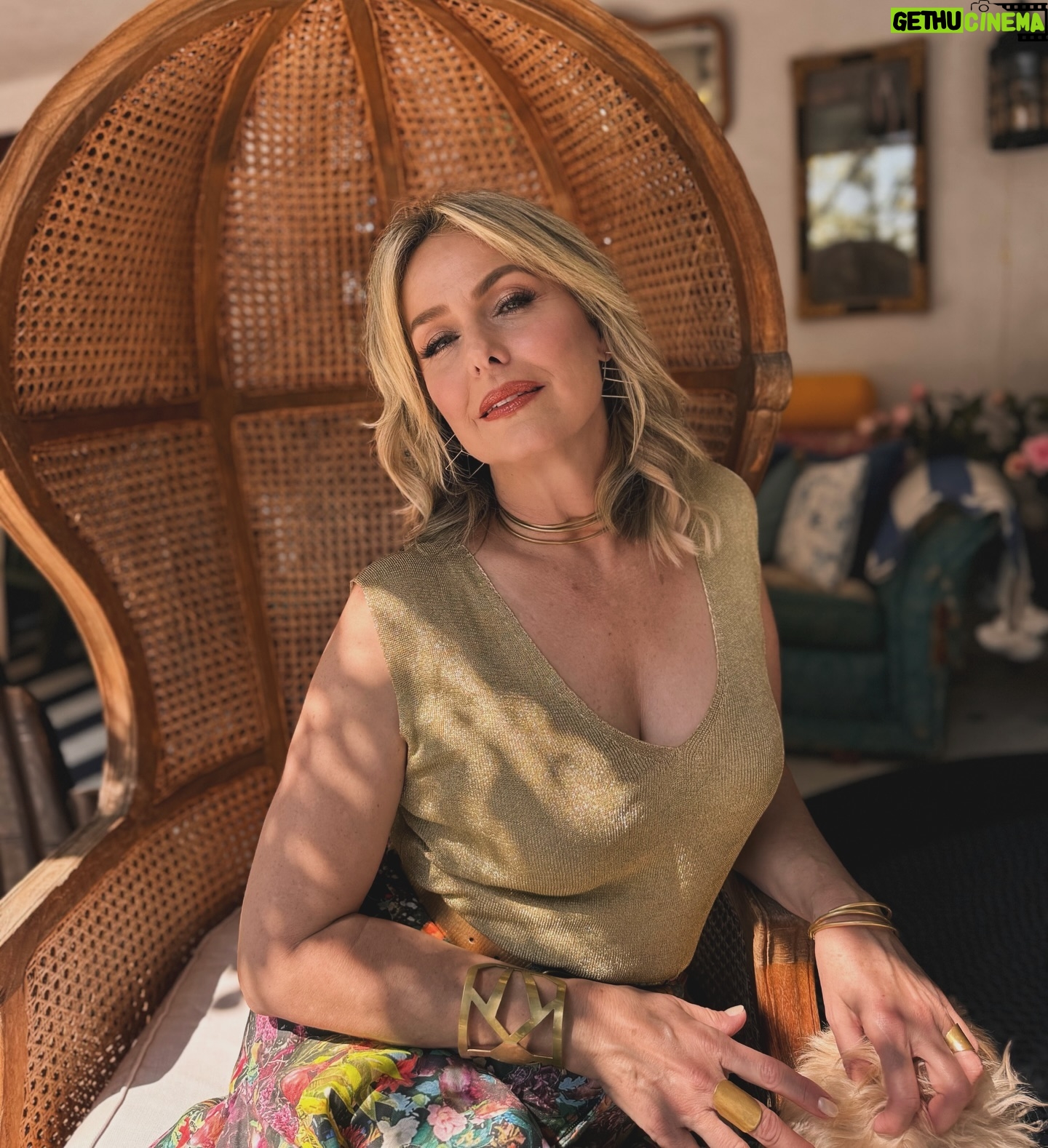 Melora Hardin - 10.2K Likes - BTS slay for shoot today with @lifeisartmag 🤍