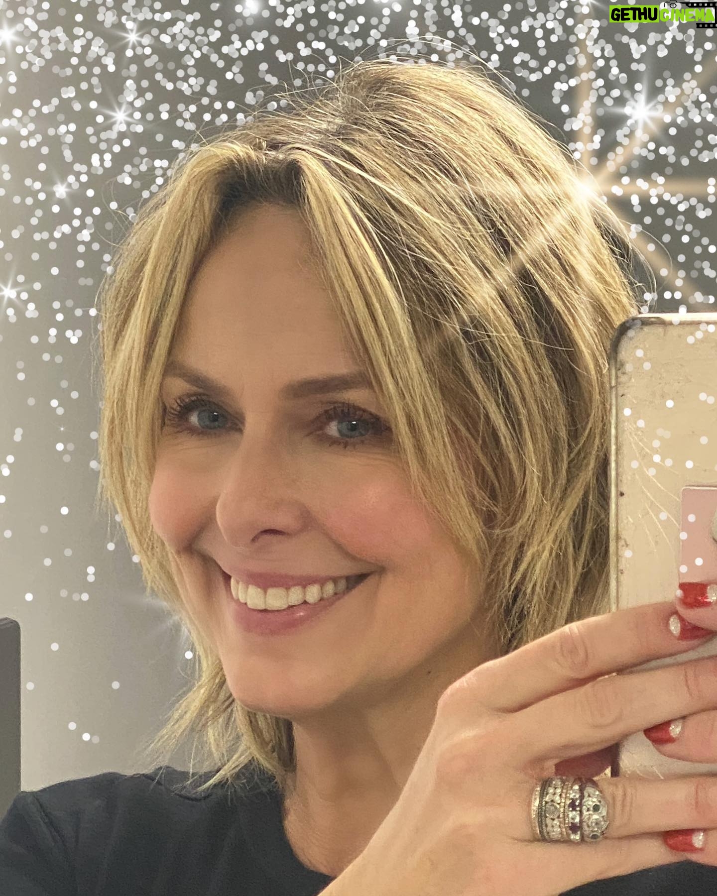 Melora Hardin - 11K Likes - When it’s snowing inside! 🤍❄️✨