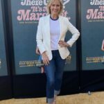 Melora Hardin Instagram – Great time at the premiere of Are You There God? It’s Me, Margaret. Always a pleasure seeing Rachel McAdams who stars in this lovely film! @margaretmovie #ItsMeMargaret