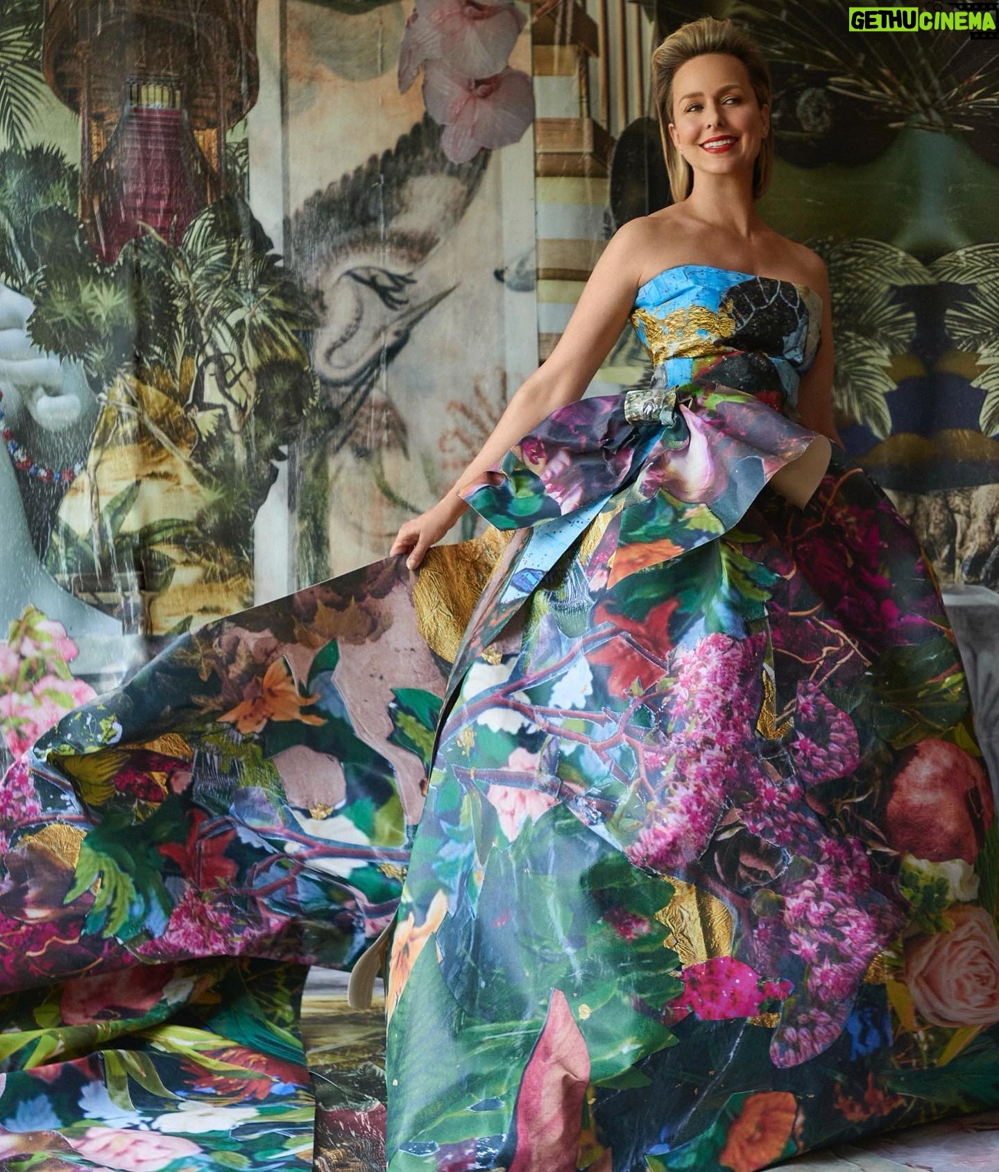 Melora Hardin - 11.4K Likes - Absolutely LOVED working with these creative artists! Such a joyful and beautiful collaboration! THANK YOU Johan, Randy & Steeve and also Esther & Patrick at Wynil.
So excited to share this paper dress, hat & stole are made from my new line of wallpaper! Yes, this is a paper dress!
if you want to see and/or buy my first line of Storyboards by Melora Hardin wallpaper based on my original collage art check it out on my website www.Melora.com