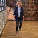 Melora Hardin Instagram – Throwback to the @dancingabc rehearsal room & I really love this super cute jacket and blouse i got from an amazing boutique @tuckpasadena ! Love their clothes and love supporting small businesses. Check them out! Hope everyone is having a good week 💜