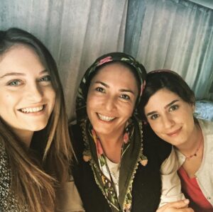 Meltem Gülenç Instagram - İlk set günümüz 😜🍀
