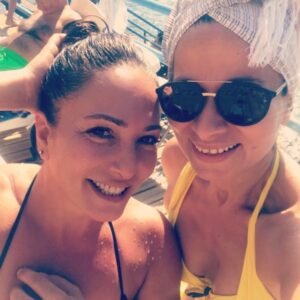 Meltem Gülenç Instagram - Ama deniz çooook güzelllll😘😘😘