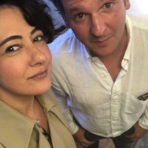 Meltem Cumbul Instagram - “Meltem Cumbul ile çalışma:
Bent ekibinde yer alma teklifi geldiginde cok heyecanlanmistim. Turkiye deki en onemli sanatcilardan biri cok cesur bir ise imza atacakti ve benimle beraber calismak istedi. Ogrencilerinin ve yeni nesil aktorlerin de katildigi cok guzel bir gorsel cekimimiz oldu. Meltem Cumbul hem cok iyi bir produktor hem de cok iyi bir yonetmen. Beraber calistigi insanlari zorlamadan, onlari yormadan ne istedigini cok rahat ve net iletebilen pozitif bakis acili ve calistigi insanlarin iclerindeki dogal yetenegi ortaya cikarabilen bir insan. Onunla Bent’te calismak cok keyifliydi.” Ali Betil ❤️
