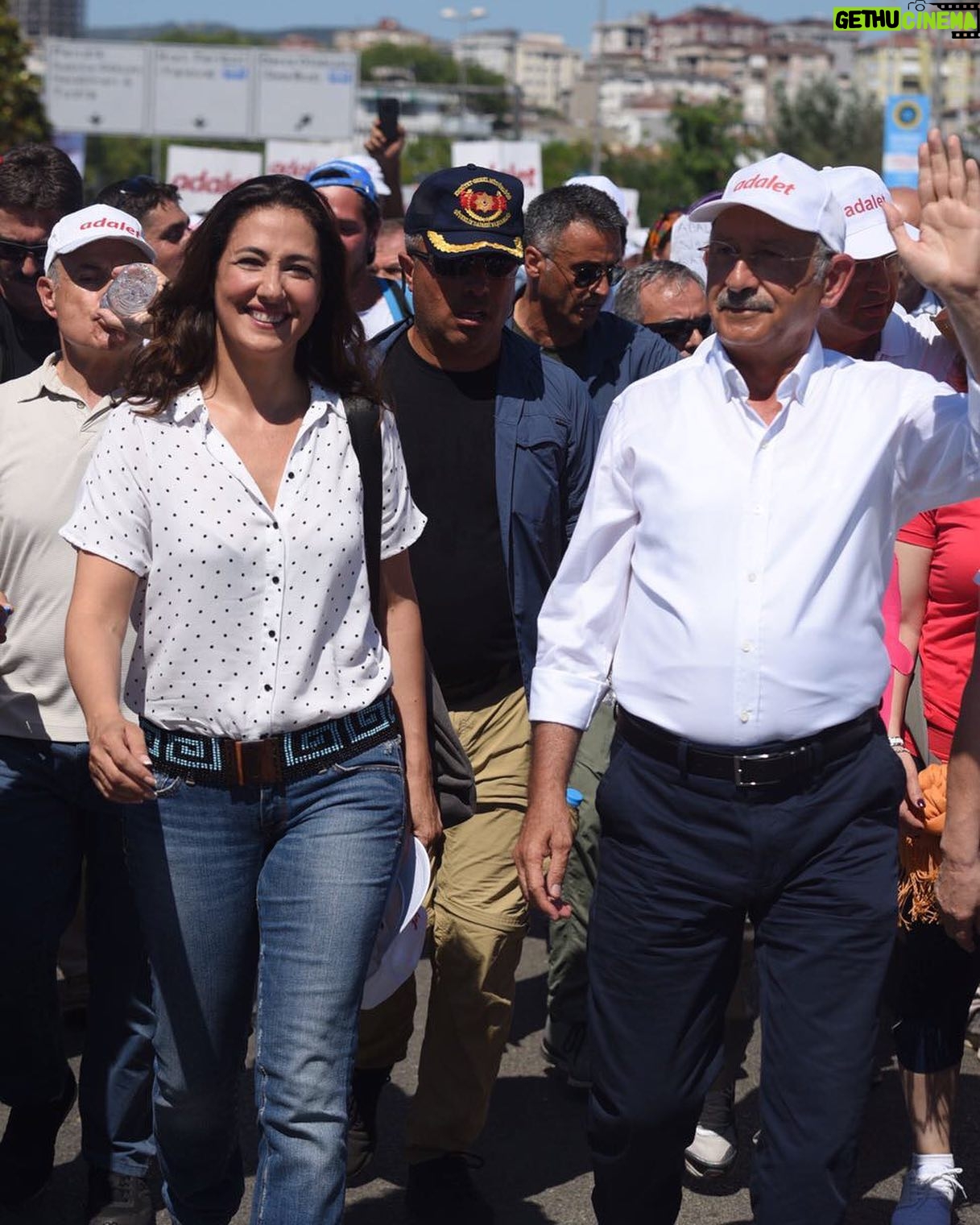 Meltem Cumbul - 29.4K Likes - Sayın @kilicdaroglu saygı&sevgilerimizle ❤️🇹🇷🙏Yürüyüş devam 🧿
