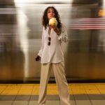 Meltem Cumbul Instagram – Sağlıklı kalmak için her zaman, her yerde hidistancevizi suyu içerim 🗽 📷 @gizem.eras