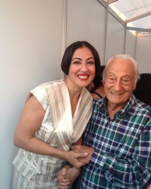Meltem Cumbul Instagram - Çok kıymetli Halit Kıvanç, iyi ki seni tanıdım. İyi ki seninle çalıştım. Çok şanslıyım ❤️🙏Işıklar içinde uyu.