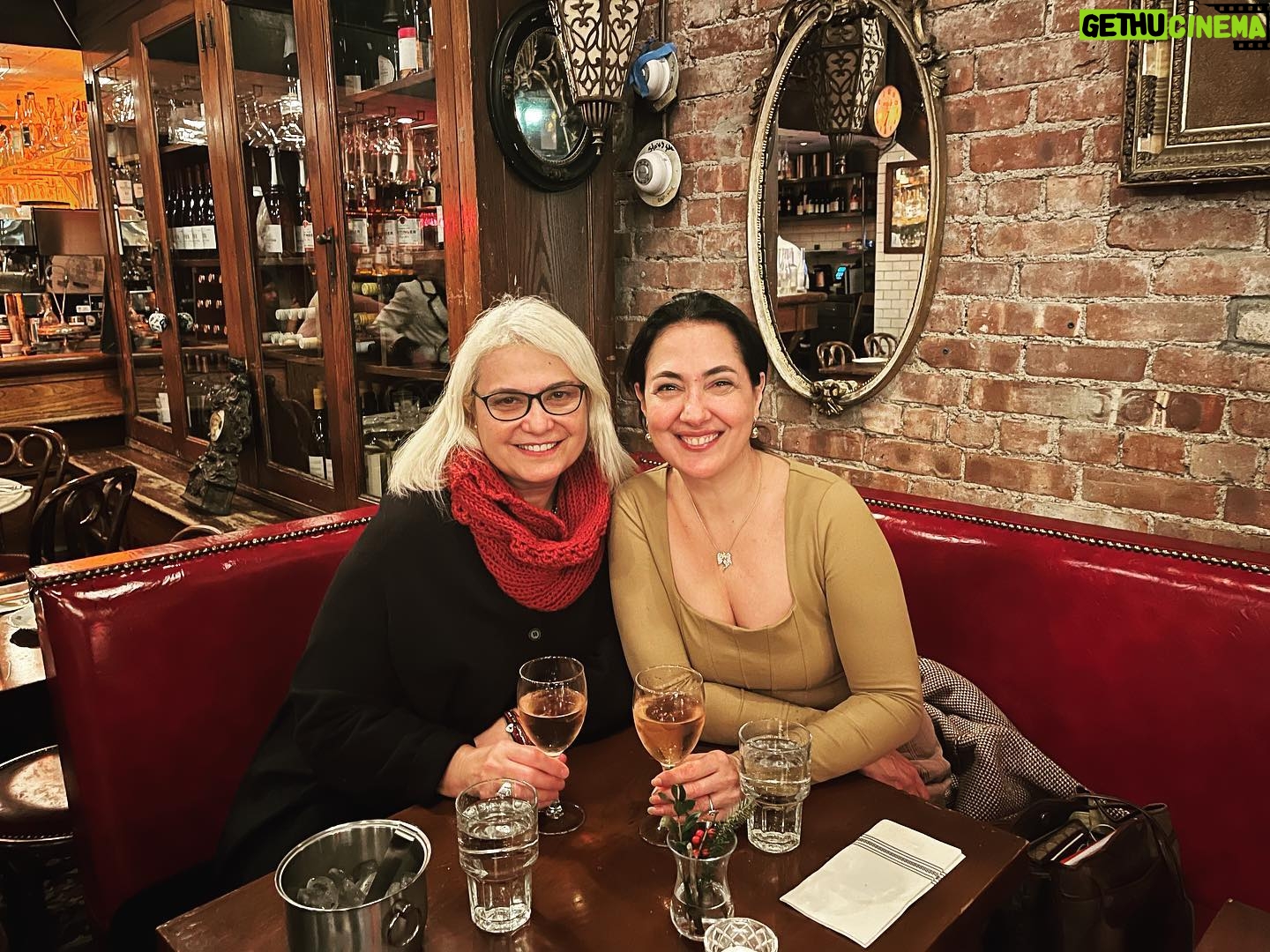 Meltem Cumbul - 5.7K Likes - Geleneksel @antiquegaragenyc pazar kahvaltısı ❤️❤️🥂