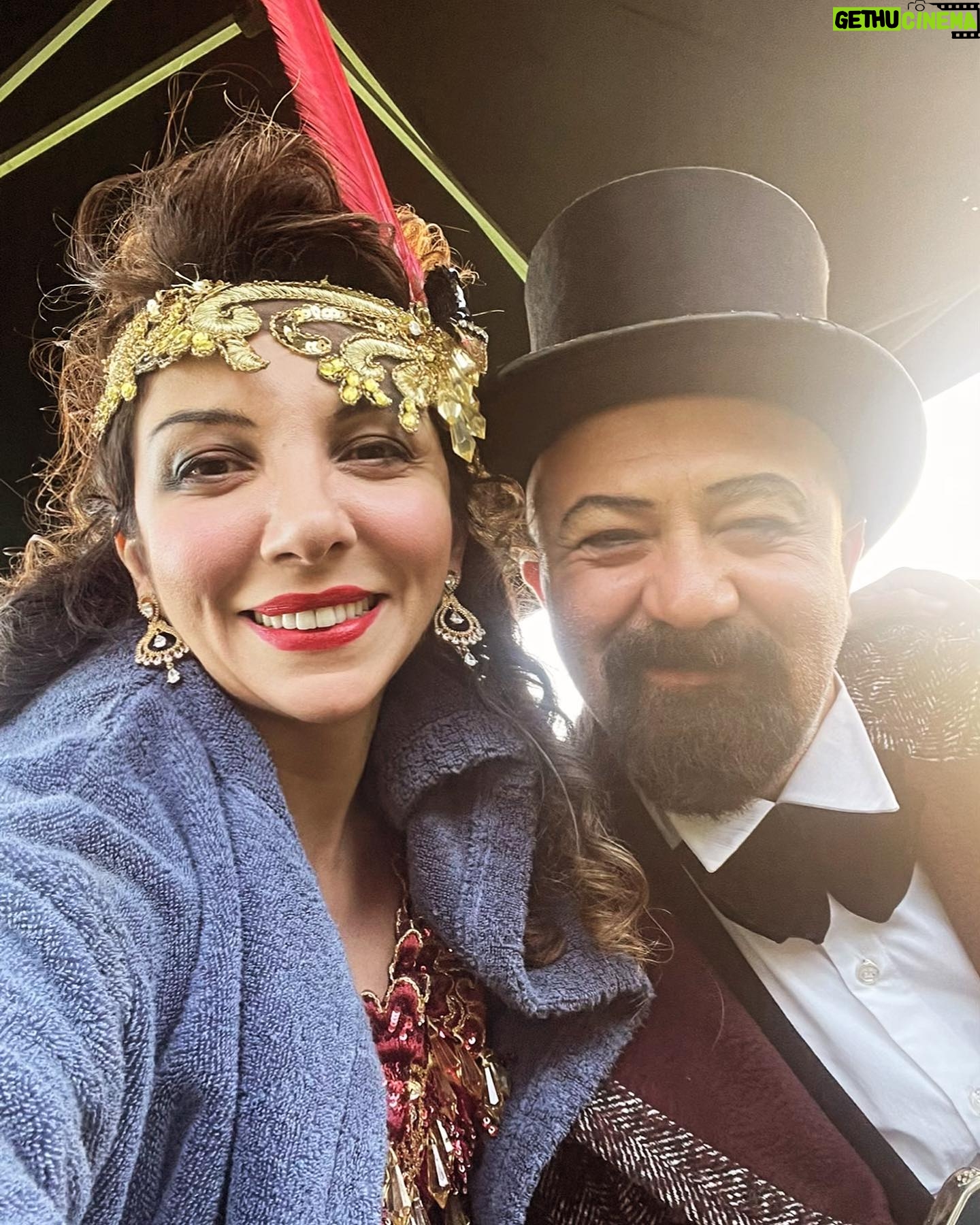 Meltem Yılmazkaya - 3 Likes - Onun hayali bu hikayeyi seyirciyle paylaşmaktı , benim hayalim bir gün onunla çalışmak🙏🏻 Kurmacaya , oyuna , sinemaya kattığın şeylerin dışında , setteki üstün sabrın , nezaketin ve eşitliğin için kendi adıma çok teşekkürler caaanım @caganirmak1 🤍 Şimdi hikayeyle tanışma sırası sizde🍀 #yaratılan @netflix ‘te … İyi seyirler!
@netflixturkiye @o3medya