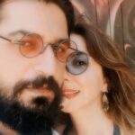 Meltem Yılmazkaya Instagram - Öyle cok duyguyu bir arada yasadik ki son bir yilda, bunlarin dönüsmesi gerekiyordu:) Caldik söyledik güldük dertlendik simdi de artik herkesle paylasma zamani dedik. 22 Eylül’de ilk sarkimiz “KOR” sizlerle! @kadirdogann ❤️🥹 #single #kor #yeni #spotify #applemusic #digital #spain #turkey #germany