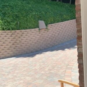 Mercedes Mason Instagram - Can someone tell the unemployed actress that’s she’s NOT A LANDSCAPER!!!
#neardeathexperience #sagaftrastrong #mamaneedsahobby