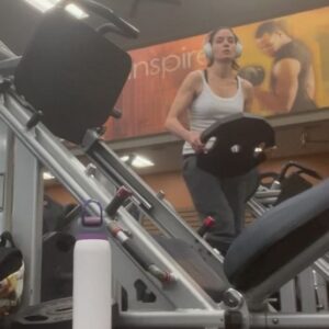 Mercedes Mason Instagram - Back in the gym…I also realize I would fail miserably as an influencer as my camera shots are off, I only remember to record on my last sets when there’s no gas in the tank…oh and the whole time I’m so embarrassed that I’m recording myself that I’m in a full body blush. Soooo, you know….there’s that. 

I’ll show you the result when it’s all said and done. Maybe.