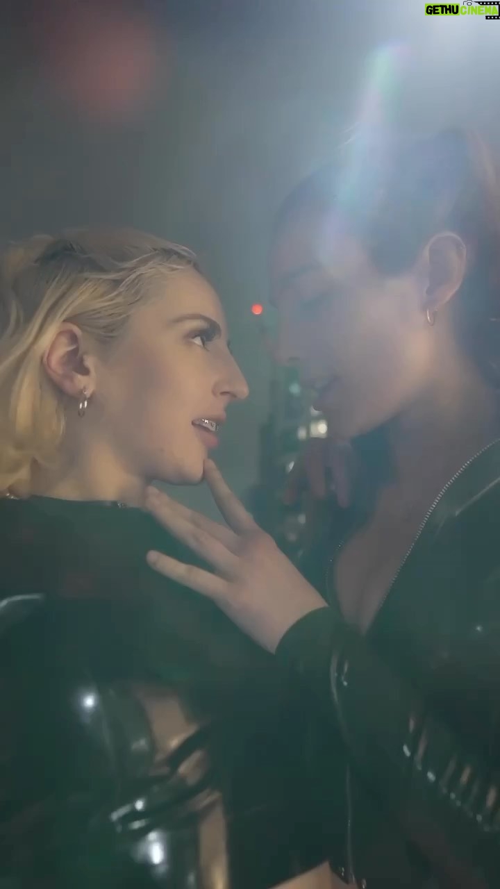 Mercedes Valentine Instagram - We were just talking, I swear