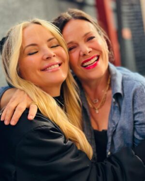 Meredith Salenger Instagram - I have the most loving and supportive friends. I’m so grateful for each and everyone of them. I am a lucky girl because I feel like all my birthday wishes have come true.