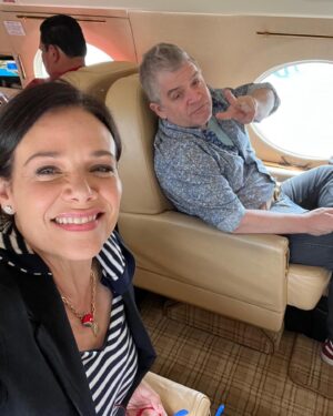 Meredith Salenger Instagram - Happiest birthday, sweet @pattonoswalt 💖
Adventuring through life with you is the greatest gift on earth. I love you with all my heart forever, and always, and to many many many more adventures to come. You truly are the most wonderful man I’ve ever known. Thoughtful and kind and generous and loving and fun and supportive and clever and witty and inspiring and so talented. You endlessly keep me in awe. 

(and a bonus happy birthday to your birthday twin, our dearest @phil.rosenthal🩵)