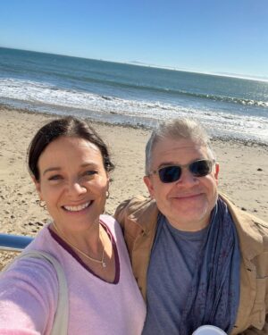 Meredith Salenger Instagram - Happiest birthday, sweet @pattonoswalt 💖
Adventuring through life with you is the greatest gift on earth. I love you with all my heart forever, and always, and to many many many more adventures to come. You truly are the most wonderful man I’ve ever known. Thoughtful and kind and generous and loving and fun and supportive and clever and witty and inspiring and so talented. You endlessly keep me in awe. 

(and a bonus happy birthday to your birthday twin, our dearest @phil.rosenthal🩵)
