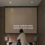 Meriam Bellina Instagram - POV kamu yang pura-pura dewasa depan mamah padahal masih berantakan kaya anak SD. 🥹 Mau liat kericuhan dirumah Aa Utan? Hayuk nonton Film Gampang Cuan di Bioskop! #GampangCuanFilm