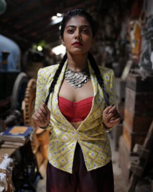 Merin Philip Instagram - 🌟🫀

Photography: @anees_as_k 
Styling:  @warp.stories @krishnaviswam 
Mua: @shaiba_sbk 

#fashionphotography#fortkochi#actor#trynewthings#lifeofgratitude#instapost#fashiongram