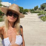 Merritt Patterson Instagram - Milos - the Greek island of private beaches, sail explorations and unobstructed views! @whitecoastmilos was the perfect private hideaway with fantastic food and the most incredible customer service. I dream about the hotel’s signature fragrance💭🤍🌊 Heaven. Make sure you dedicate one night to Medusa restaurant. Incredible authentic fresh Greek cuisine - get there early no reservations. #whitecoastmilos #Milos #travel #luxuryhotels