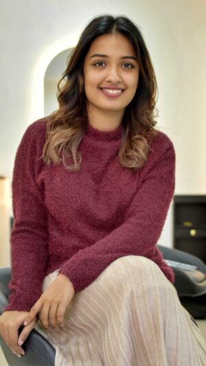 Mersheena Neenu Instagram - Colouring my hair was on my list for very long @elements3_makeoverstudio thankyou soo much for making this happen and your work absolutely satisfying and I love my hair ..

Bcz : @faces_by_yelpie