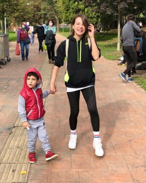 Merve Altınkaya Instagram - öyle böyle değil çok seviyorum çok