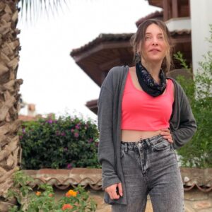 Merve Altınkaya Instagram - sevgi neydi?🙃