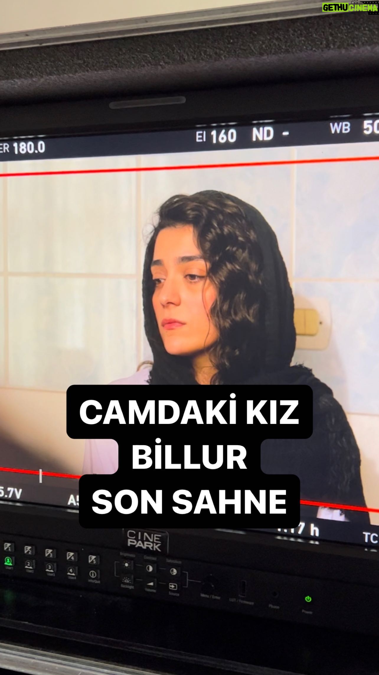 Merve Polat - 32.7K Likes - NALAN ve BİLLUR GİBİYİZ DEDİĞİN DOSTUNA GÖNDER❤️YORUMLARDA SARILIYORUZ 🥹