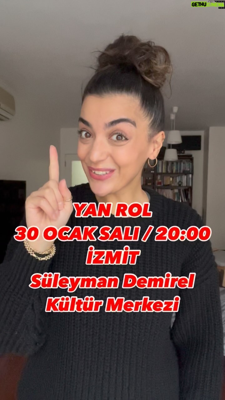 Merve Polat Instagram - YAN ROL İZMİT TURNESİ 30 OCAK 20:00 / SALI SÜLEYMAN DEMİREL KÜLTÜR MERKEZİ / KOCAELİ Biletler ; tiyatromitos.com ve tiyatrolar.com ‘da