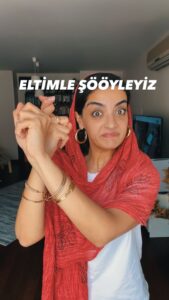 Merve Polat Instagram - ELTİ ETİKETLEME POSTU😂😂 Kimler eltisiyle BÖÖÖYLE #esraerolda #esraerol #eltilerinsavaşı #elti #trending #trendvideo @esraerol @gupseo