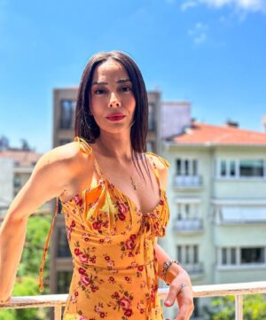 Merve Sevi Instagram - today 🧡✨