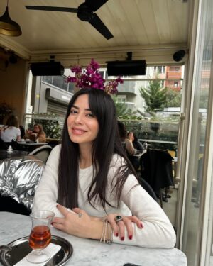 Merve Sevi Instagram - Mis gibi bir hafta diliyorum 🌸