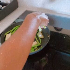 Mey Santamaría Instagram - Dato para los mañosos: cómo preparar verduras deliciosas  @titiaguayo
