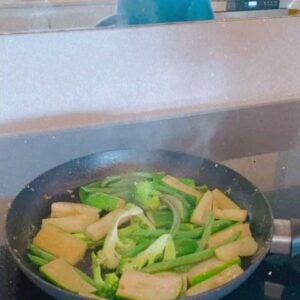 Mey Santamaría Instagram - Dato para los mañosos: cómo preparar verduras deliciosas  @titiaguayo