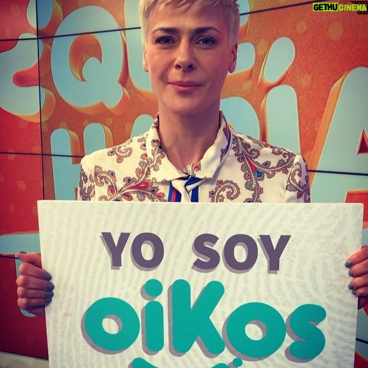 Mey Santamaría Instagram - La bella @tonkatomicicpetric no dudo un segundo en ser parte de @oikoschile.ong Gracias mi querida amiga! Y tú? Que esperas para ser parte? Súmate a nuestro amor por los niños vulnerados en www.oikoschile.org #yosoyoikos #amordelbueno #hagamosdechileungranoikos