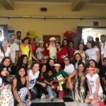 Mey Santamaría Instagram – Ya es una tradición La foto agradeciéndole al #viejopascuero su presencia en el Hospital Luis Calvo Mackenna a pesar del calor! Y también quiero agradecer a mis amigos de #sentidanavidad @fransepulv @quinocasarino Mariana etc, por llevar 23 años haciendo felices a los niños e invitarme a ser parte de este día tan especial hace ya varios años. Mi alma se siente tranquila después de escuchar el #corotabernaculodecristo Gracias a todos los voluntarios y auspiciadores que la hacen posible 🙌🏽💞 Bendiciones y MUY FELIZ NAVIDAD tengan todos en familia🙏 #sentidanavidad #navidadparatodos #amordelbueno #niñosdechile