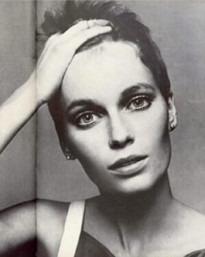 Mia Farrow Instagram - #TBT. The great Richard Avedon took these for Vogue