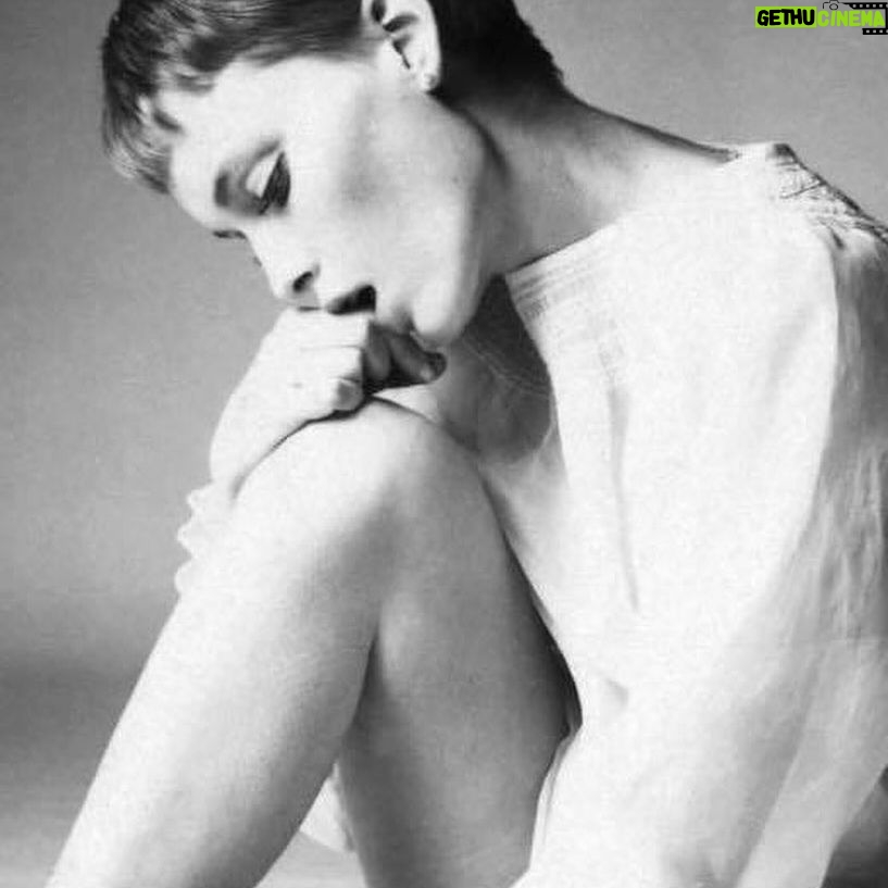 Mia Farrow - 4.5K Likes - #TBT. The great Richard Avedon took these for Vogue