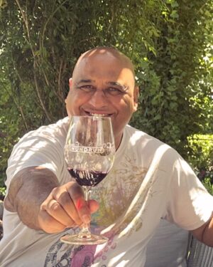 Mia Michaels Instagram - Happy Birthday Darling!!!My Angel, Partner & love of my life! You are truly the most magnificent human in all the land and how blessed am I to stand by your side on our life journey together! I celebrate everything you are my love! Cheers to the next 100!!! Happy Birthday @suksingh2.0 ♥️♥️♥️♥️♥️♥️♥️♥️