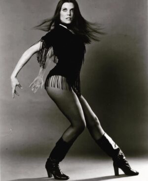 Mia Michaels Instagram - Rest in power Queen . Annie ,You will never be forgotten. #rip  #icon #muse #annreinking