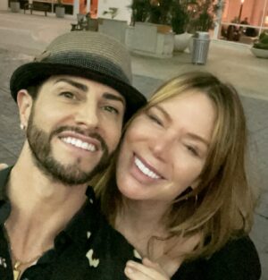 Mia Michaels Instagram - So beyond wonderful to reunite with my brother @brianfriedman  after almost 2 years. My heart is so full and am so grateful that we have been family for all these years. No matter what happens in life we are always there for each other ...I love you forever♥️♥️♥️#family#life#reunite#alwaysthereforeachother