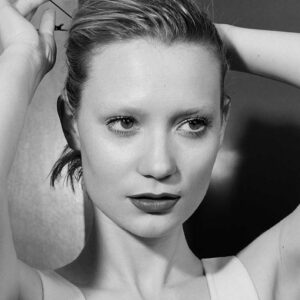 Mia Wasikowska Instagram - !!!! #miawasikowska #interviewmagazine #craigmcdean