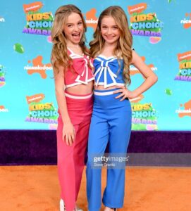 Mia Allan Instagram - 🫶 @deadline @kidschoiceawards