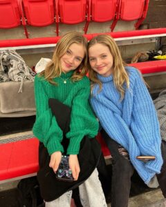 Mia Allan Instagram - 💚💙