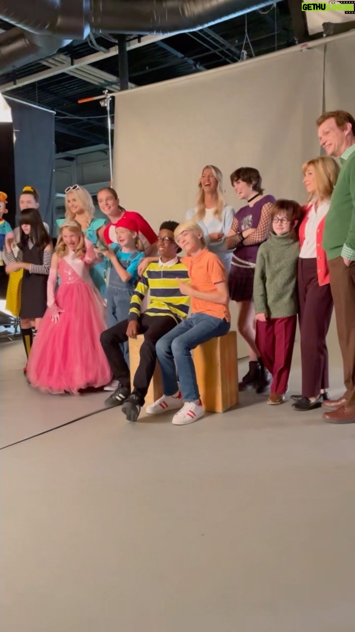 Mia Allan Instagram - Are you ready? This November! @nickelodeon