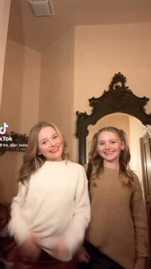 Mia Allan Instagram - When your sisters a minute older 🤣

#theallantwins #ellaandmia #ellaandmiaallan #ellaallan #miaallan #allantwins #pairofqueens #apairofqueens #twins #lolaandlana #lanaandlola #theloudtwins #lanaandlolaloud #thereallyloudhouse #theloudhouse #actors #twins #twinsisters #dance #kardashian #kardashians #kyliejenner #kendalljenner @kyliejenner @kendalljenner @kardashians