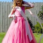 Mia Allan Instagram - Who’s ready for an all new episode tonight only on @nickelodeon @ellaallanofficial