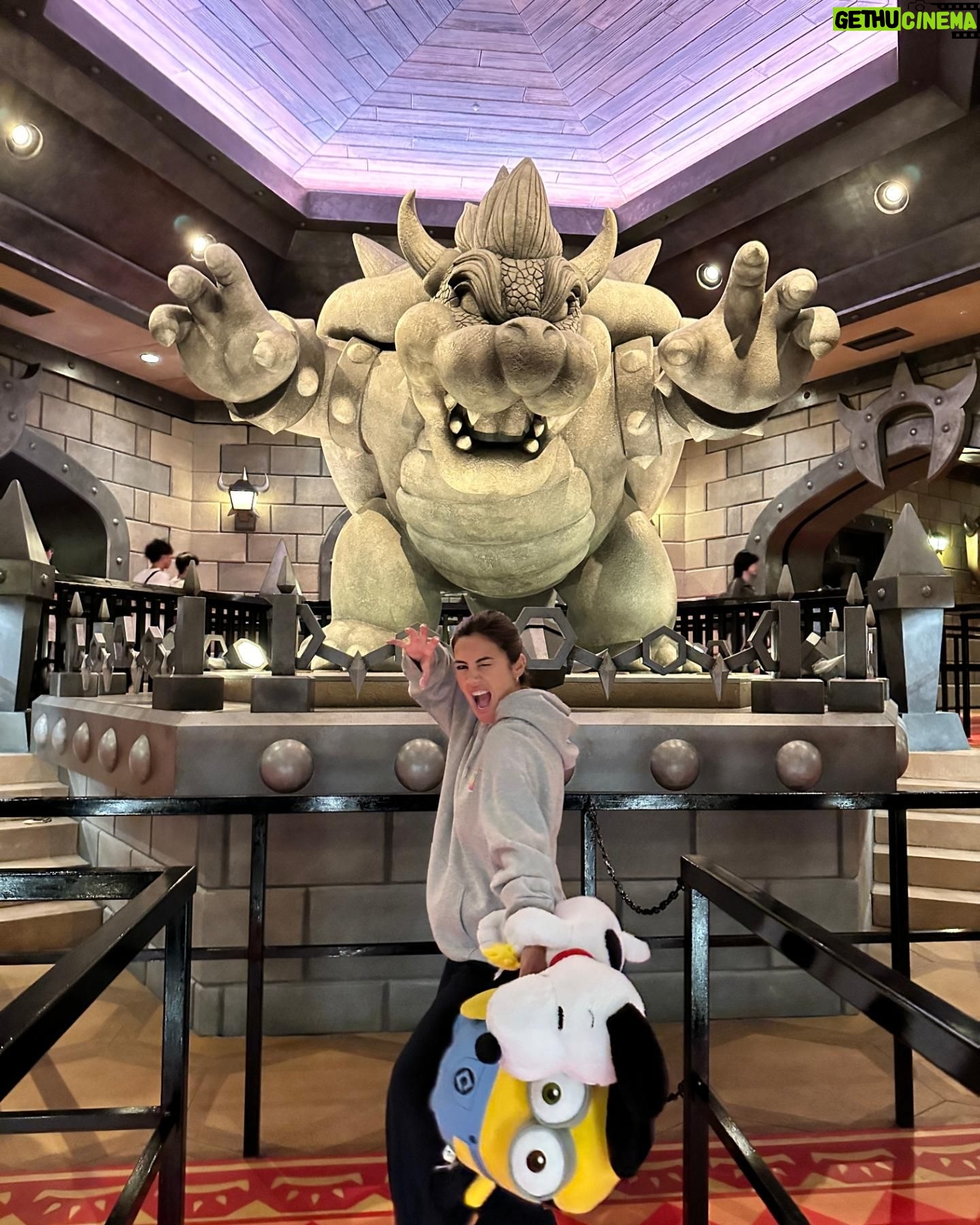 Mia Rose Instagram - My first time in Super Nintendo World 🍄⭐❤️ #usj #supernintendoworld