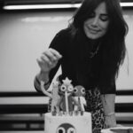 Mia Rose Instagram - Ontem a celebrar este meu (not so) little boy! Dá para parar o tempo só um bocadinho? 🥹 A festa foi no sítio preferido de sempre do Mateus: @pavilhaodoconhecimento #cienciaviva 🔬🫶 Os miúdos adoraram e eu pude ficar descansada a acompanhar o dia, já que o #pavilhaodoconhecimento trata de tudo por vocês! E o bolo absolutamente incrível da @havesomesugar não podia faltar, claro 😍 What a happy dayyy